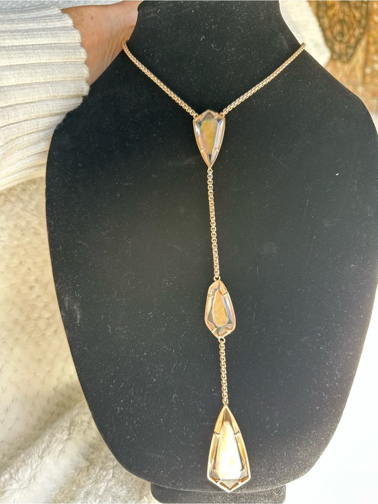 Kendra Scott Jewelry - Kendra Scott gold with Iridescent Stones lariat necklace and matching earrings
